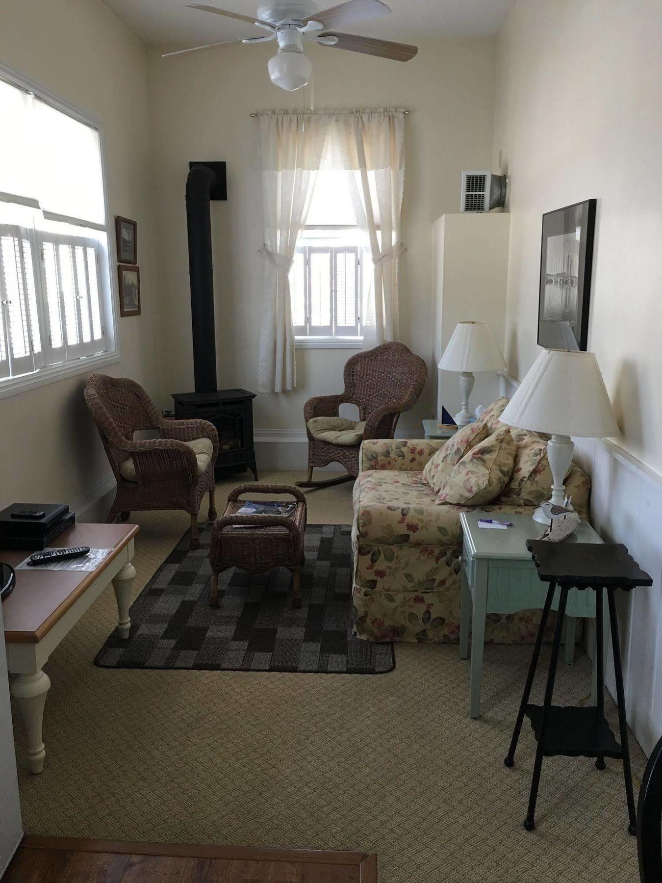 Camden Riverhouse Hotel And Inn Dış mekan fotoğraf